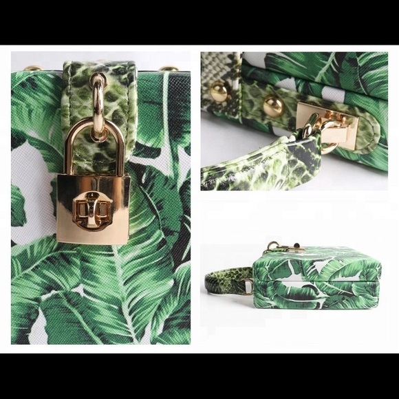 Clutch bag - Picture 2 of 3